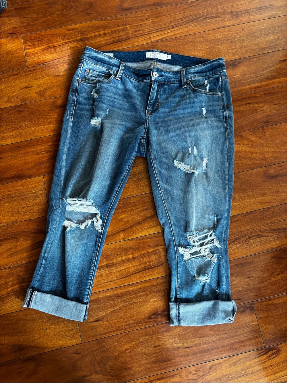 Torrid Distressed Roll-Cuff Women’s Jeans – Blue size 12
